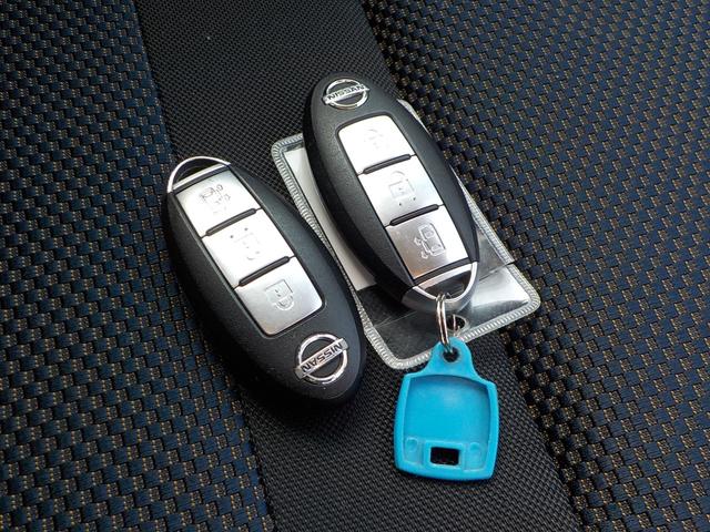 セレナ ハイウェイスター 左パワースライドドア ナビ ETC バックカメラ 8人乗り 禁煙車 アルミホイール 前後ドライブレコーダー(23枚目)