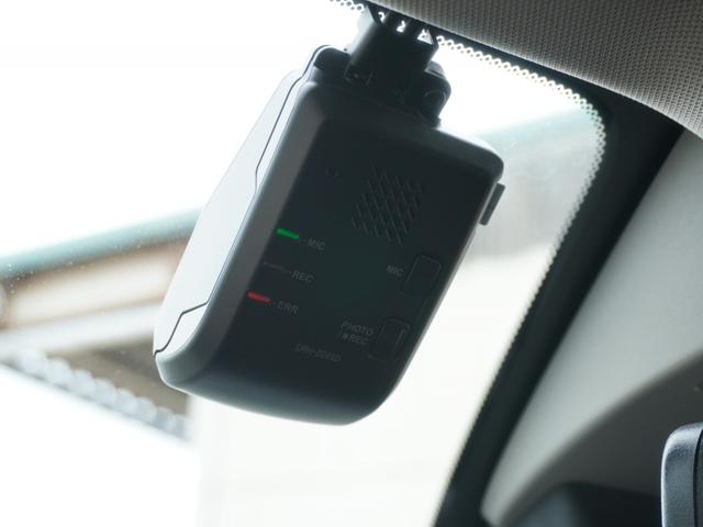 アコード ｅ：ＨＥＶ　デモカー　　Ｇｏｏｇｌｅ搭載　１２．３インチディスプレー＋マルチビューカメラ　ヘッドアップディスプレー　ＢＯＳＥサウンド　前席パワーシート　全席シートヒーター　本革シート　１８インチアルミホイール（7枚目）