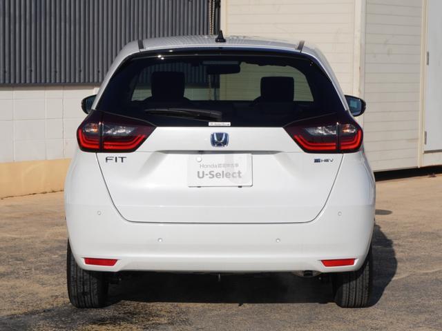 フィット ｅ：ＨＥＶホーム　デモカー　９インチナビ　バックカメラ　ナビ連動フロントドライブレコーダー　ＥＴＣ　アダプティブクルーズコントロール　Ｂｌｕｅｔｏｏｔｈ　ＵＳＢ入力端子　ＬＥＤヘッドライト　オートハイビーム　禁煙車（14枚目）
