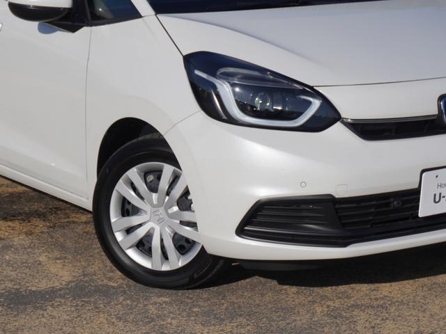 フィット ｅ：ＨＥＶホーム　デモカー　９インチナビ　バックカメラ　ナビ連動フロントドライブレコーダー　ＥＴＣ　アダプティブクルーズコントロール　Ｂｌｕｅｔｏｏｔｈ　ＵＳＢ入力端子　ＬＥＤヘッドライト　オートハイビーム　禁煙車（29枚目）