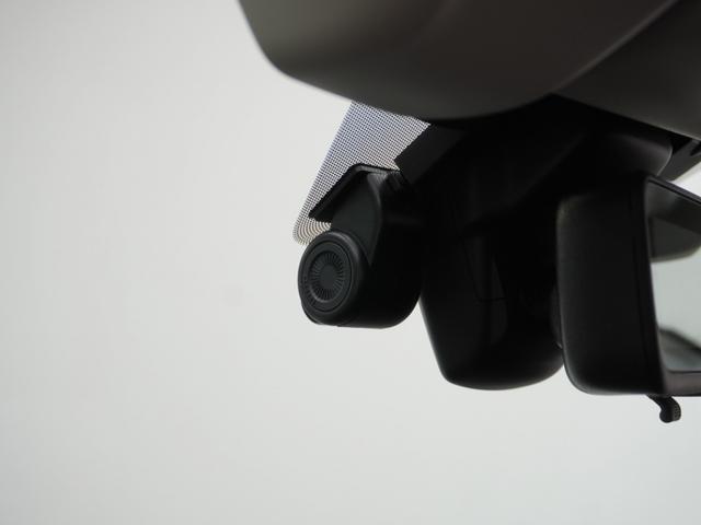 フォレスター ツーリング　４ＷＤ　ワンオーナー　８インチナビ　バックカメラ　ドラレコ　ＥＴＣ　アダプティブクルーズコントロール　シートヒーター　Ｂｌｕｅｔｏｏｔｈ　ＵＳＢ入力端子　ＬＥＤヘッドライト　衝突被害軽減ブレーキ（6枚目）