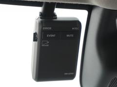 ���ɥ饤�֥쥳�������������������ʤɤ�Ͽ���뼫ư���Ѥ����֤Ǥ������⤷��λ��Τκݤε�Ͽ�Ϥ������ι�Ԥκݤλפ��ФȤ��ƥɥ饤�֤α�����ڤ��ळ�Ȥ��Ǥ��ޤ��� 6