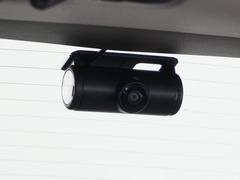 ���μ֤ˤϥꥢ�ˤ�ɥ饤�֥쥳���������������Ƥ���ޤ��������������ʤɤ�Ͽ���뼫ư���Ѥ����֤Ǥ������⤷��λ��Τκݤε�Ͽ�Ϥ������ι�Ԥκݤλפ��ФȤ��ƥɥ饤�֤α�����ڤ��ळ�Ȥ��Ǥ��ޤ��� 7