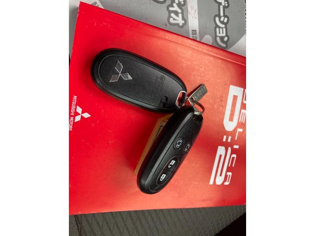 デリカD:2 S 禁煙車 デジタルTVナビ(楽ナビ)バックカメラ 取り扱い説明書 スマートキー(スペアキー付き)後部ドア左右オートスライド プッシュスタート 純正アルミホイール(165/60R15)オートエアコン(33枚目)