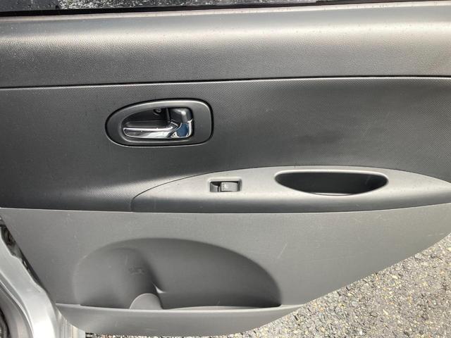 タント カスタムX 禁煙車 スマートキー オートエアコン サイドウインカーミラー CDオーディオ 燃費基準プラス5%達成車 低排出ガス車 助手席側後部スライドドア 助手席側センターピラーレス(28枚目)