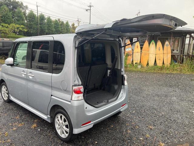 タント カスタムX 禁煙車 スマートキー オートエアコン サイドウインカーミラー CDオーディオ 燃費基準プラス5%達成車 低排出ガス車 助手席側後部スライドドア 助手席側センターピラーレス(36枚目)