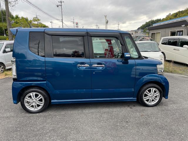 N-BOXカスタム G・Lパッケージ 禁煙車 スマートキー(スペアキー付き) 助手席側後部オートスライドドア 格納式リモコンウィンカーミラー 辞すチャージャーヘッドライト フォグランプ 純正アルミホイール(165/55R14)ETC(17枚目)