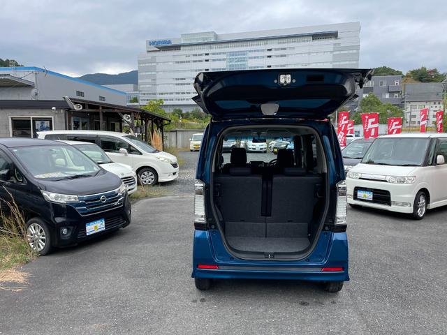 N-BOXカスタム G・Lパッケージ 禁煙車 スマートキー(スペアキー付き) 助手席側後部オートスライドドア 格納式リモコンウィンカーミラー 辞すチャージャーヘッドライト フォグランプ 純正アルミホイール(165/55R14)ETC(23枚目)