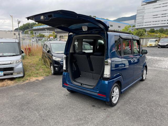 N-BOXカスタム G・Lパッケージ 禁煙車 スマートキー(スペアキー付き) 助手席側後部オートスライドドア 格納式リモコンウィンカーミラー 辞すチャージャーヘッドライト フォグランプ 純正アルミホイール(165/55R14)ETC(24枚目)
