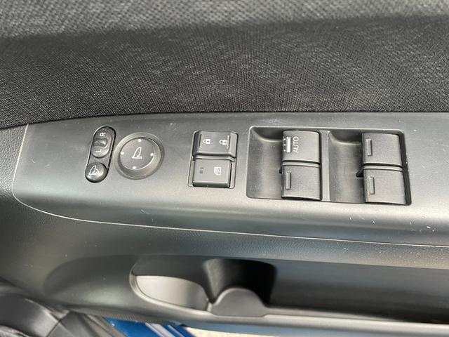 N-BOXカスタム G・Lパッケージ 禁煙車 スマートキー(スペアキー付き) 助手席側後部オートスライドドア 格納式リモコンウィンカーミラー 辞すチャージャーヘッドライト フォグランプ 純正アルミホイール(165/55R14)ETC(38枚目)