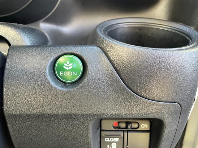 Ｎ－ＢＯＸ Ｇ　ＳＳパッケージ　禁煙車　スマートキー　プッシュスターター　デジタルＴＶナビ　バックカメラ　助手席後部オートスライドドア　ディスチャージャーヘッドライト　ＥＴＣ（30枚目）