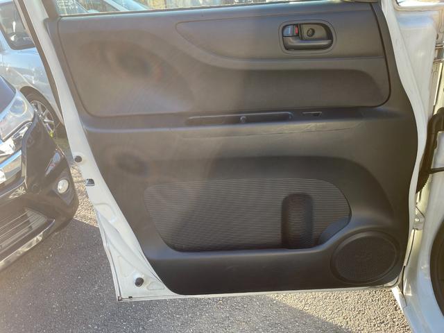 Ｎ－ＢＯＸ Ｇ　ＳＳパッケージ　禁煙車　スマートキー　プッシュスターター　デジタルＴＶナビ　バックカメラ　助手席後部オートスライドドア　ディスチャージャーヘッドライト　ＥＴＣ（52枚目）