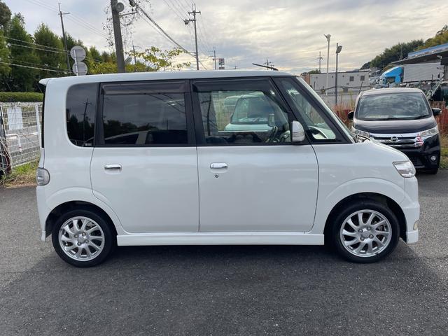 タント カスタムＶＳターボ　禁煙車　インタークーラーターボ　スマートキー　取扱説明書　ＭＯＭＯステェアリング　純正アルミホイール（１６５／５５Ｒ１５）ＨＩＤヘッドライト　電動リモコン格納ウィンカーミラー　センターヘッド格納ケース（17枚目）