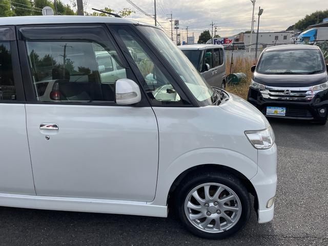 タント カスタムＶＳターボ　禁煙車　インタークーラーターボ　スマートキー　取扱説明書　ＭＯＭＯステェアリング　純正アルミホイール（１６５／５５Ｒ１５）ＨＩＤヘッドライト　電動リモコン格納ウィンカーミラー　センターヘッド格納ケース（18枚目）