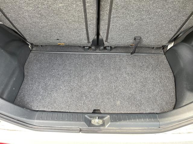 タント カスタムＶＳターボ　禁煙車　インタークーラーターボ　スマートキー　取扱説明書　ＭＯＭＯステェアリング　純正アルミホイール（１６５／５５Ｒ１５）ＨＩＤヘッドライト　電動リモコン格納ウィンカーミラー　センターヘッド格納ケース（33枚目）