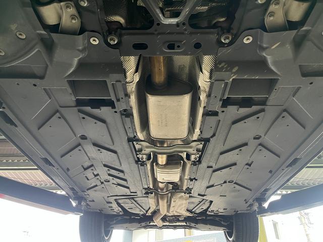 ＧＬＢ ＧＬＢ３５　４マチック　ＡＭＧアドバンスドパッケージ　赤ツートン革　ＡＭＧパフォーマンスパッケージ　パノラミックスライディングルーフ　ナビゲーションパッケージ　タイヤ４本新品（40枚目）
