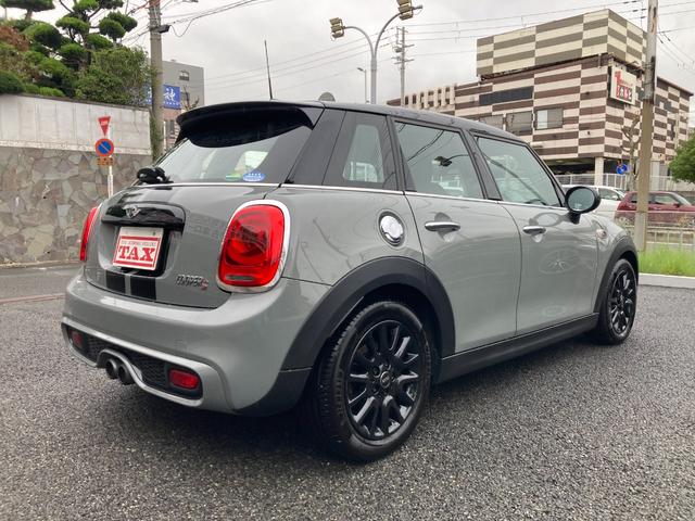MINI クーパーS ユーザー買取車 純正ナビ プッシュスタート 前後ドライブレコーダー ETC アイドリングストップ 左後部修復歴あり(5枚目)