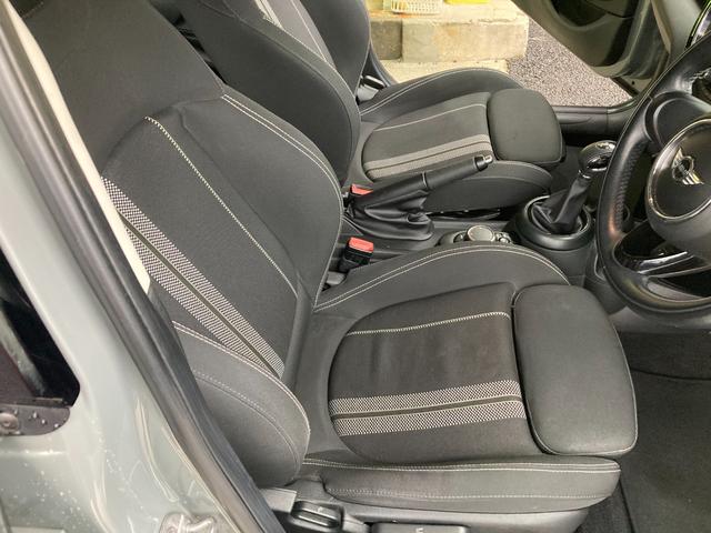 MINI クーパーS ユーザー買取車 純正ナビ プッシュスタート 前後ドライブレコーダー ETC アイドリングストップ 左後部修復歴あり(9枚目)