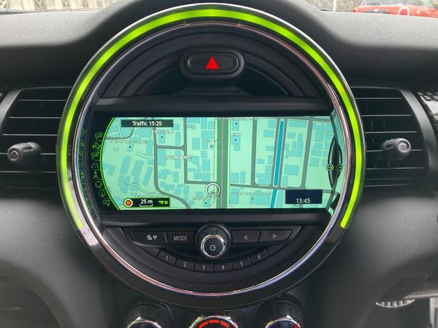 MINI クーパーS ユーザー買取車 純正ナビ プッシュスタート 前後ドライブレコーダー ETC アイドリングストップ 左後部修復歴あり(16枚目)