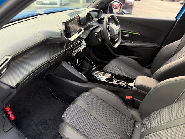 e-2008 GT サンルーフ ディーラー保証 ACC フル液晶メーター レーンキープアシスト(21枚目)