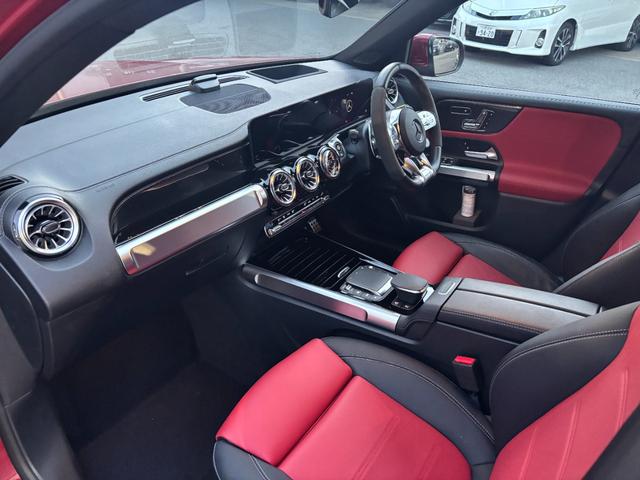 GLB GLB35 4マチック AMGアドバンスドPKG AMGパフォーマンスPKG パノラミックスライディングルーフ 赤ツートン革シート ナビゲーションパッケージ(19枚目)