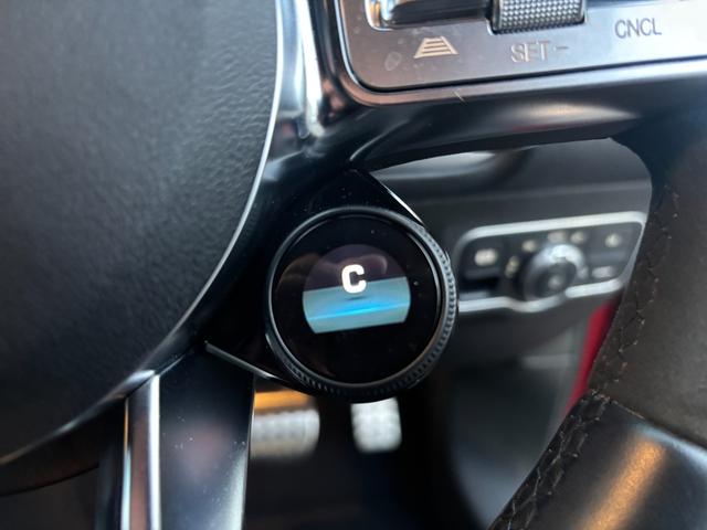 GLB GLB35 4マチック AMGアドバンスドPKG AMGパフォーマンスPKG パノラミックスライディングルーフ 赤ツートン革シート ナビゲーションパッケージ(32枚目)