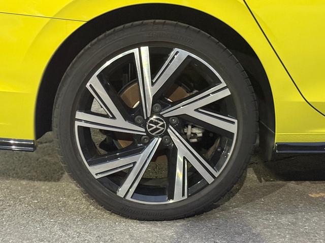 ゴルフヴァリアント ｅＴＳＩ　Ｒライン　プラチナムエディション　ディーラー保証　ＩＱヘッドライト　ヘッドアップディスプレイ　ＡＣＣ　純正アルミ（9枚目）