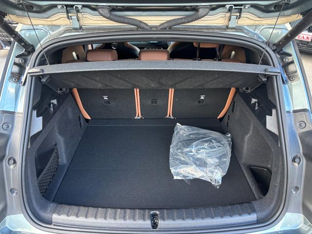 ＭＩＮＩ カントリーマンＳＥオール４　フェイバリット・トリム　Ｍパッケージ　ヘッドアップディスプレイ　サラウンドビューカメラ　２０インチＡＷ（33枚目）