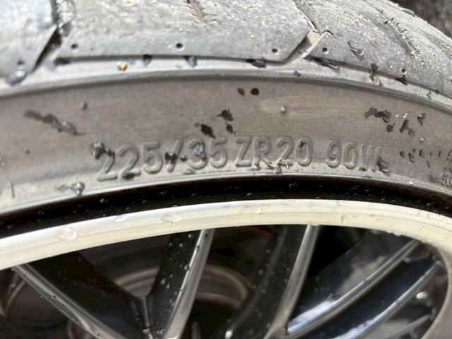 クラウン ロイヤルサルーン　ナビパッケージ　・ユーザー買取車・純正ナビ・地デジＴＶ・バックカメラ・ＥＴＣ・社外アルミ・車高調・ＴＲＤエアロ（47枚目）