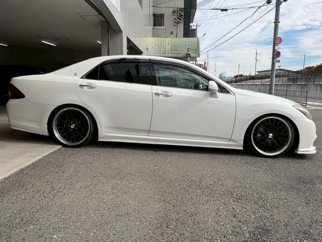 クラウン ロイヤルサルーン　ナビパッケージ　・ユーザー買取車・純正ナビ・地デジＴＶ・バックカメラ・ＥＴＣ・社外アルミ・車高調・ＴＲＤエアロ（50枚目）