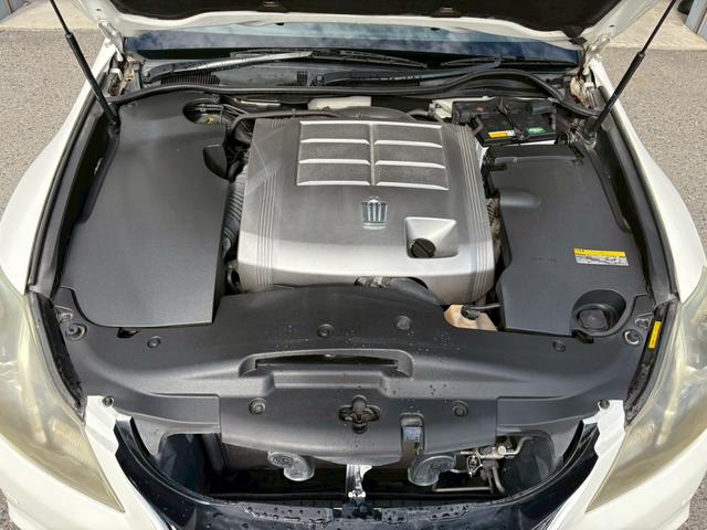 クラウン ロイヤルサルーン　ナビパッケージ　・ユーザー買取車・純正ナビ・地デジＴＶ・バックカメラ・ＥＴＣ・社外アルミ・車高調・ＴＲＤエアロ（52枚目）