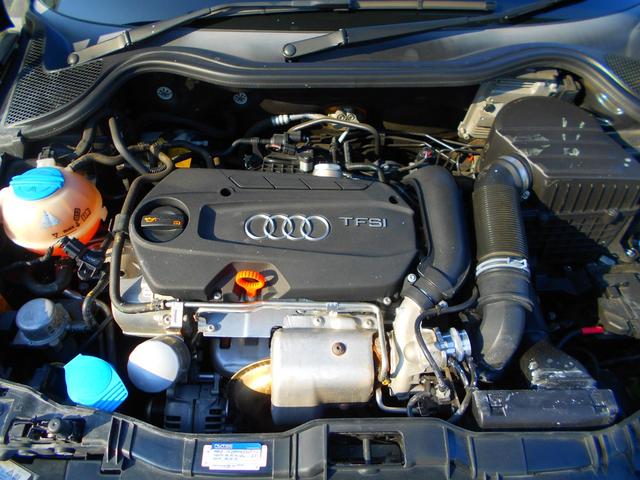 Ａ１ １．４ＴＦＳＩ　ＡＢＴスポーツライン　サイドステップ　ディフューザー　ルーフスポイラー　ミラーカバー　１８ＡＷ　センター出しマフラー　ビルシュタイン車高調　ＨＩＤフォグ　ナビＴＶ　ＥＴＣ　取説　保証書　スペアキー（16枚目）