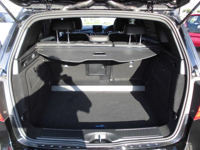 Ｂクラス Ｂ１８０　スポーツ　レーダーセーフティＰＫＧ　キーレスゴー　ＡＣＣ　ＢＬＩＳ　ＰＴＳ　ＲＫＡ　黒革パワーシート　シートヒーター　ナビ　ＴＶ　ＴＶキャンセラー　ＥＴＣ　Ｂカメラ　取説　保証書　スペアキー（17枚目）