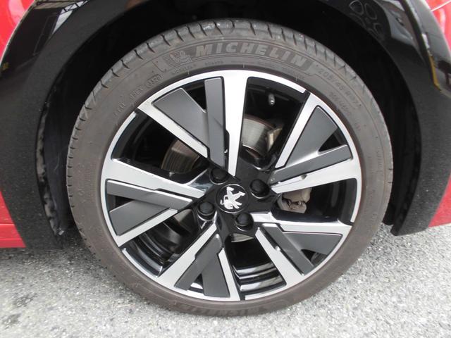 PEUGEOT 208 GT LINE