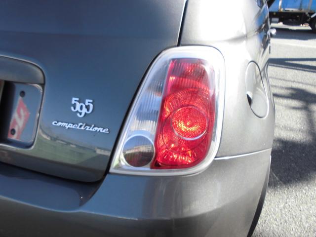 アバルト595 コンペティツィオーネ タイミングベルト交換付き 1オーナー ブレンボーキット マネッティマレリーマフラー diveruti×fightex車高調キット サベルトシート 純正オーディオ ETC GPSレーダー 記録簿(27枚目)