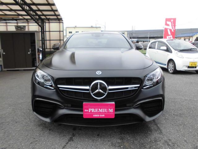 Eクラス E63 S 4マチック+ エディション1 限定車 パノラミックスライディングルーフ AMGカーボンセラミックブレーキ AMGナイトPKG AMGカーボンインテリアトリム HUD ブルメスターサウンド AMGパフォーマンスシート&ステアリング(2枚目)