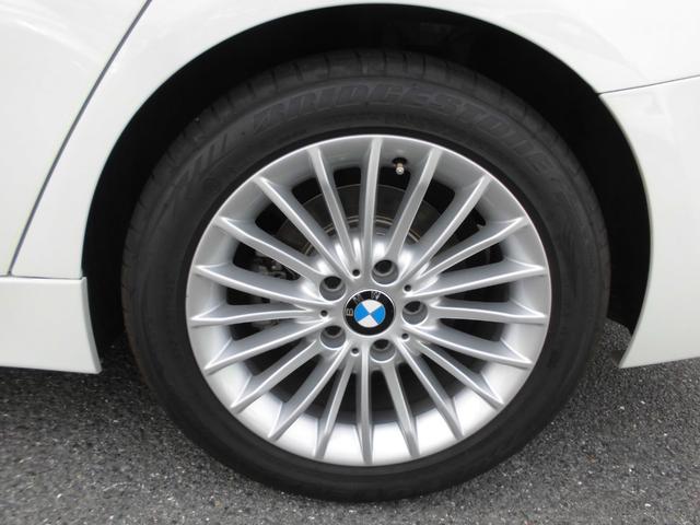 ３シリーズ ３２０ｉツーリング　ラグジュアリー　１オーナー　禁煙車　後期モデル　ＡＣＣ　ＬＥＤヘッドライト　パワーテールゲート　黒革パワーシート　シートヒーター　ナビ　ＥＴＣ　Ｂカメラ　前後ドラレコ　取説　保証書　スペアキー（18枚目）