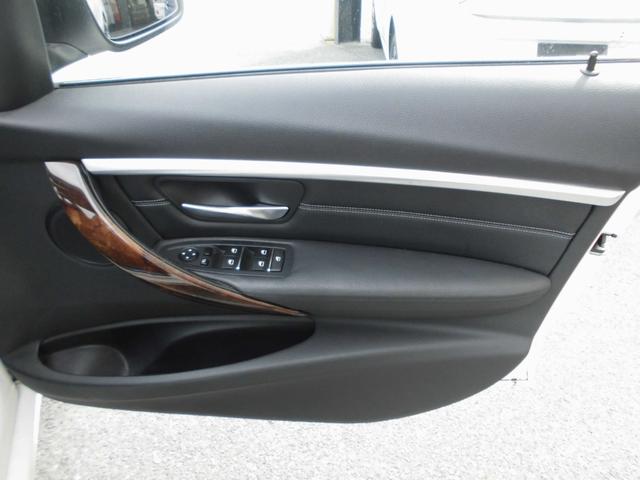 ３シリーズ ３２０ｉツーリング　ラグジュアリー　１オーナー　禁煙車　後期モデル　ＡＣＣ　ＬＥＤヘッドライト　パワーテールゲート　黒革パワーシート　シートヒーター　ナビ　ＥＴＣ　Ｂカメラ　前後ドラレコ　取説　保証書　スペアキー（45枚目）