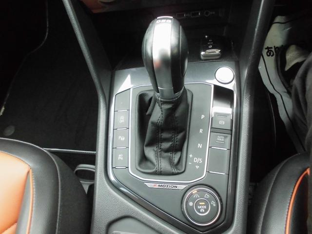 ティグアン TDI 4モーション ハイライン 禁煙車 レザーシートPKG ACC フロント・サイド・レーンアシスト LEDヘッドライト パワーテールゲート 革シート シートヒーター 純正ナビ DTV ETC 360カメラ ドラレコ(13枚目)