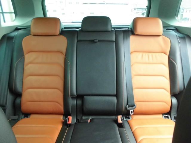 ティグアン TDI 4モーション ハイライン 禁煙車 レザーシートPKG ACC フロント・サイド・レーンアシスト LEDヘッドライト パワーテールゲート 革シート シートヒーター 純正ナビ DTV ETC 360カメラ ドラレコ(44枚目)