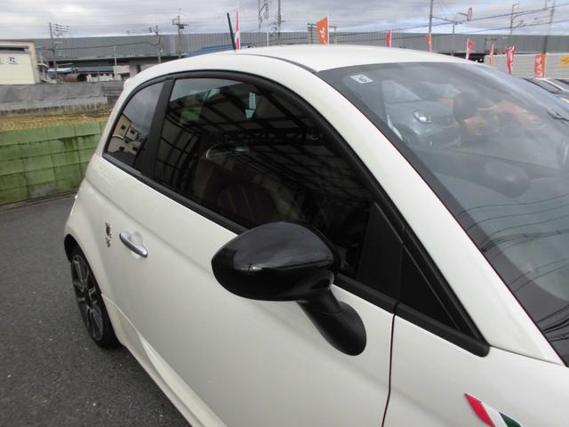 アバルト５９５ ツーリズモ　１オーナー　禁煙車　後期モデル　アイスホワイト　１６５ＰＳ　パドルシフト　ＴＦＴ液晶　純正１７ＡＷ　茶革　２ＤＩＮナビ　フルセグ　ＥＴＣ　アルミペダル（22枚目）