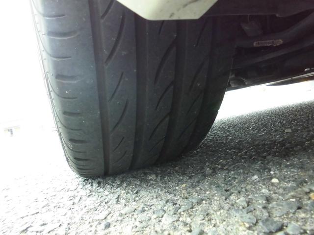 アバルト５９５ ツーリズモ　１オーナー　禁煙車　後期モデル　アイスホワイト　１６５ＰＳ　パドルシフト　ＴＦＴ液晶　純正１７ＡＷ　茶革　２ＤＩＮナビ　フルセグ　ＥＴＣ　アルミペダル（31枚目）