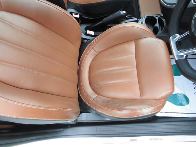 アバルト５９５ ツーリズモ　１オーナー　禁煙車　後期モデル　アイスホワイト　１６５ＰＳ　パドルシフト　ＴＦＴ液晶　純正１７ＡＷ　茶革　２ＤＩＮナビ　フルセグ　ＥＴＣ　アルミペダル（35枚目）