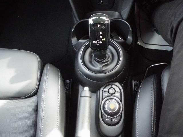 MINI クーパー 後期モデル ストリートスタイル エキサイトメントPKG コンフォートアクセス LEDヘッドライト レザレットシート シートヒーター ナビ ETC Bカメラ ドラレコ 冠水歴有り(13枚目)