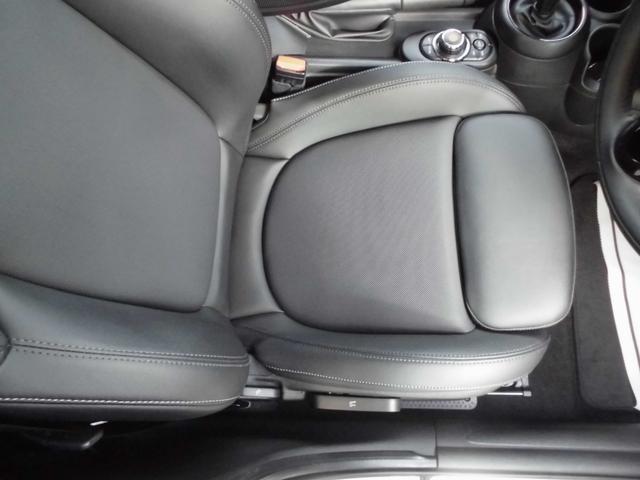 MINI クーパー 後期モデル ストリートスタイル エキサイトメントPKG コンフォートアクセス LEDヘッドライト レザレットシート シートヒーター ナビ ETC Bカメラ ドラレコ 冠水歴有り(35枚目)