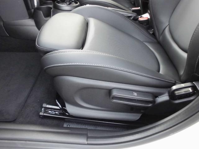 MINI クーパー 後期モデル ストリートスタイル エキサイトメントPKG コンフォートアクセス LEDヘッドライト レザレットシート シートヒーター ナビ ETC Bカメラ ドラレコ 冠水歴有り(39枚目)