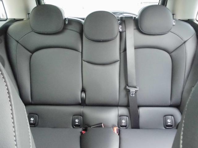 MINI クーパー 後期モデル ストリートスタイル エキサイトメントPKG コンフォートアクセス LEDヘッドライト レザレットシート シートヒーター ナビ ETC Bカメラ ドラレコ 冠水歴有り(41枚目)