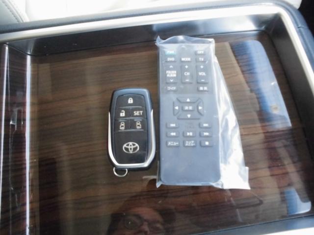 グランエース Ｇ　１オーナー禁煙車　セーフティセンス　ＡＣＣ　ＢＬＩＳ　両側パワスラ　ベージュレザー　エグゼクティブパワーシート　リラックスキャプテンシート　ディスプレイオーディオ　ナビＴＶ　１２型フリップダウン（64枚目）