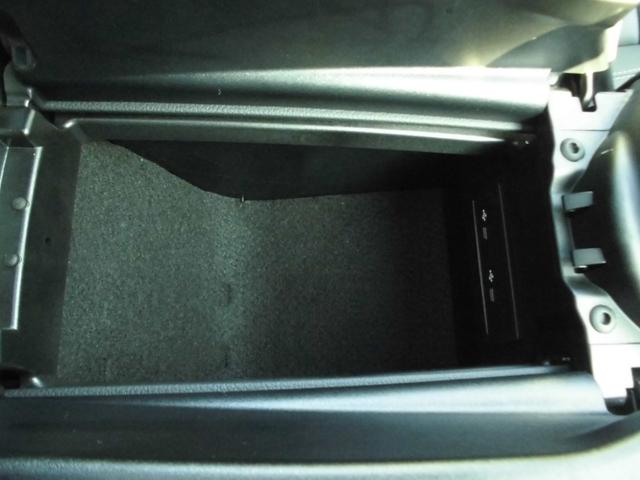 Ｅクラスステーションワゴン Ｅ２００　ステーションワゴン　スポーツ　禁煙車　パノラミックＳＲ　ＡＭＧインテリアＰＫＧ　エクスクルーシブＰＫＧ　エアバランスＰＫＧ　レーダーセーフティ　ＨＵＤ　黒革パワーシート　前後シートヒーター　ナビＴＶ　ＥＴＣ　３６０カメラ　Ｄレコ（62枚目）