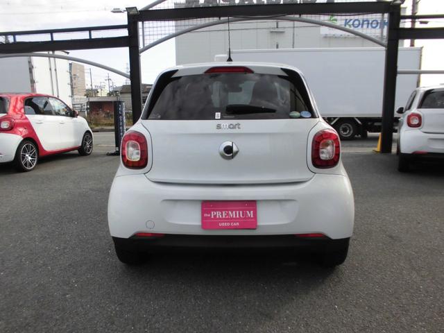 スマートフォーフォー プライム 衝突警告 オートクルーズ パノラマガラスルーフ バックセンサー 黒革シート シートヒーター 純正ブルートゥースオーディオ 取説 保証書 スペアキー(6枚目)